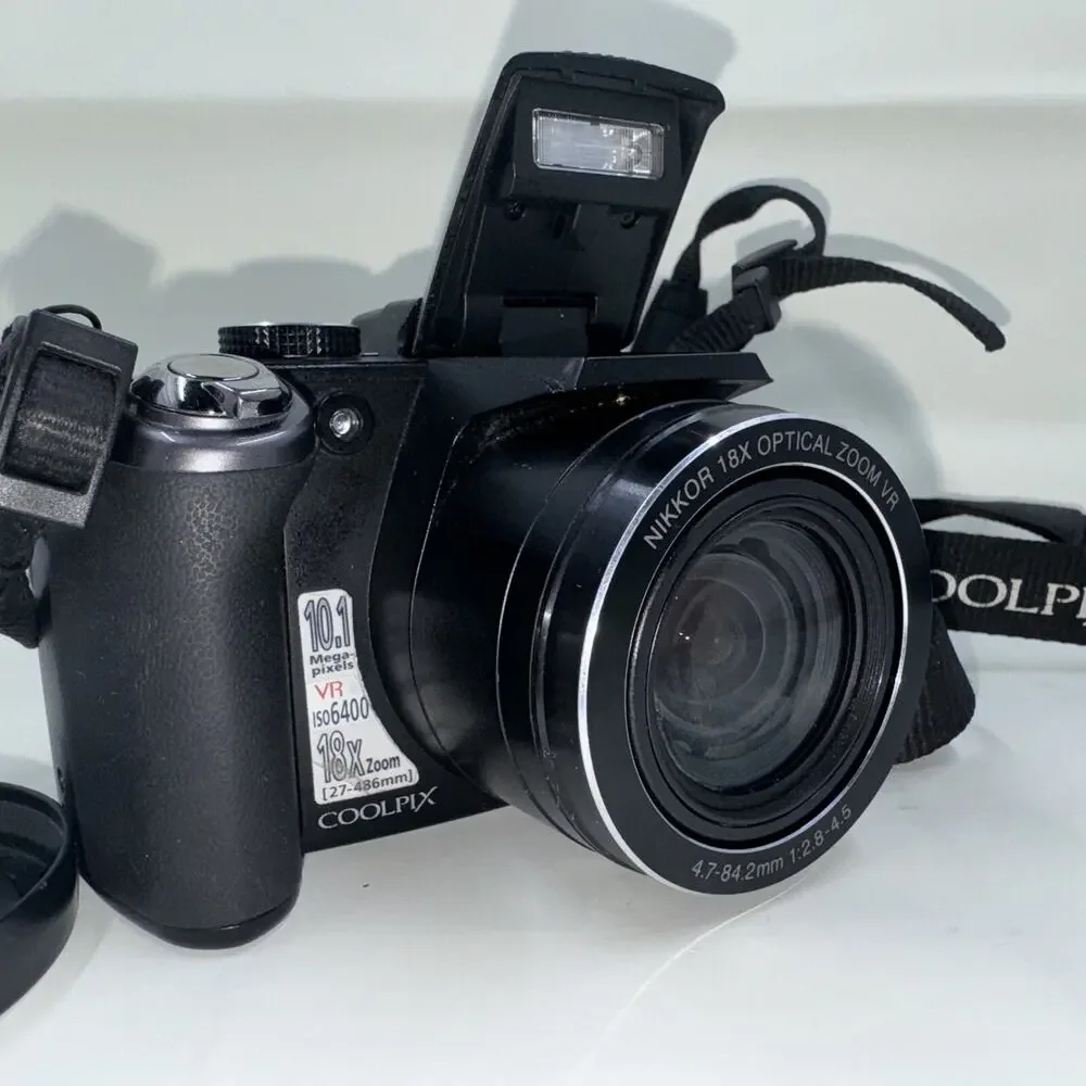 Nikon Coolpix P80 Digital Bridge Camera 10.1MP 18x Zoom Tested No Battery